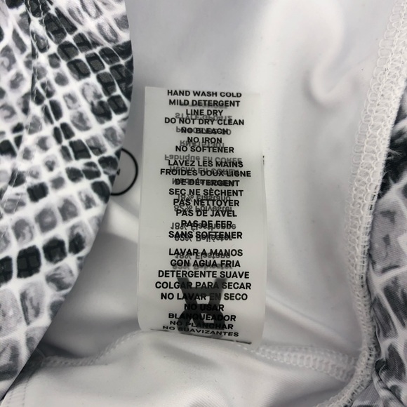 Good American Black White Snakeskin Print Bra - Picture 6 of 7